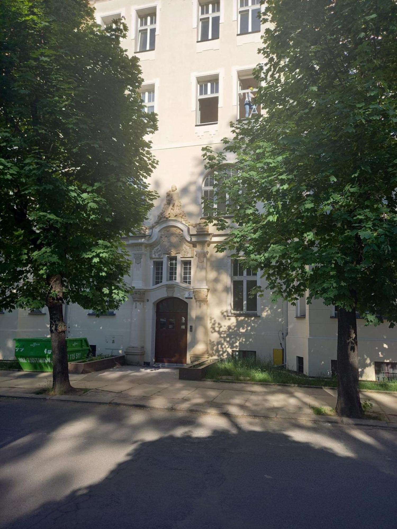 Apartament Love On 5 - Milosc Na 5 Legnica Extérieur photo